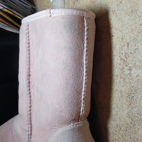 Uggs classic short baby pink  size 7 - Picture 5 of 12